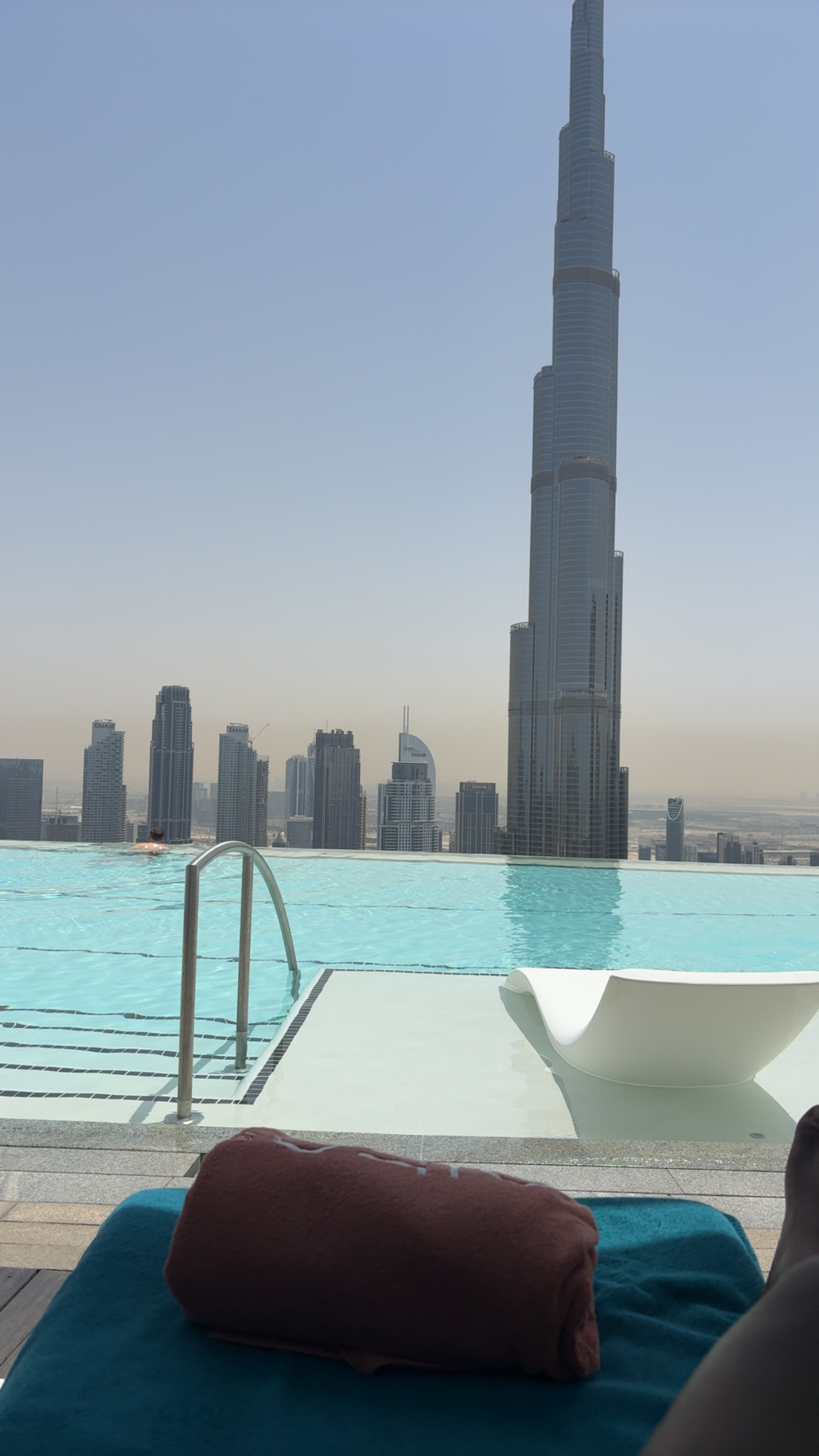 CjQKMFNuYXBjaGF0LzEzLjM3LjAuNDYgKGlQaG9uZTE3LDQ7IGlPUyAxOC4yOyBnemlwKSAC